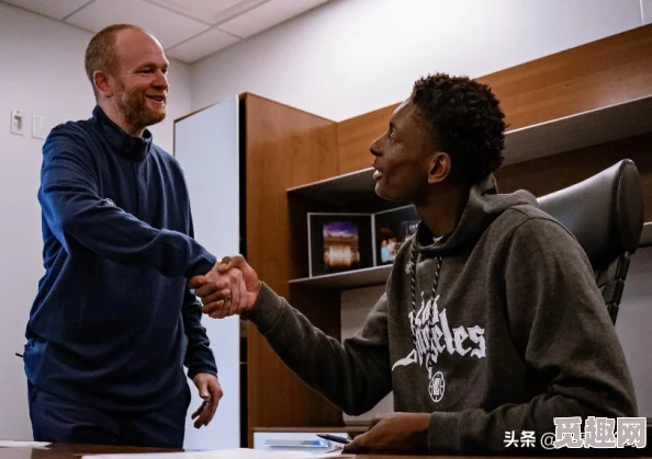 2025年热门指南:上古卷轴5全训练师位置汇总及最新游戏攻略 2025年热门指南:上古卷轴5全训练师位置汇总及最新游戏攻略